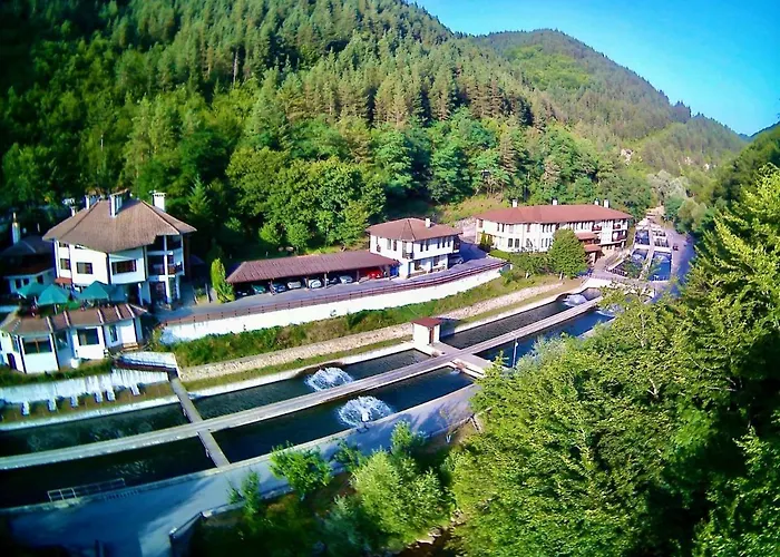 Fisherman'S Hut Family Hotel Beden photo