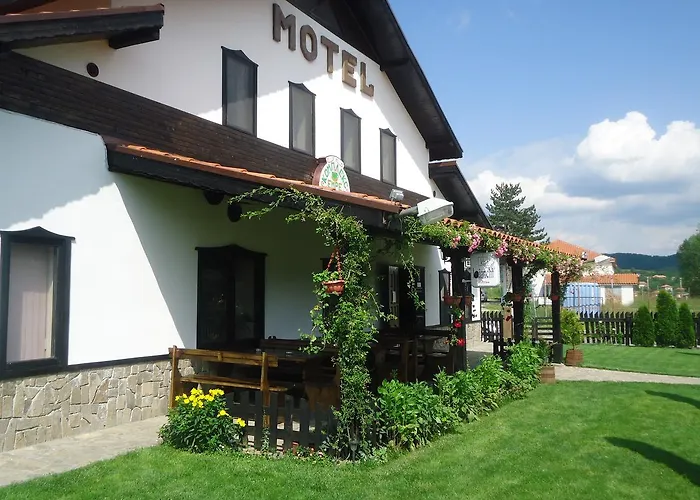 Motel Emre Medevtsi photo