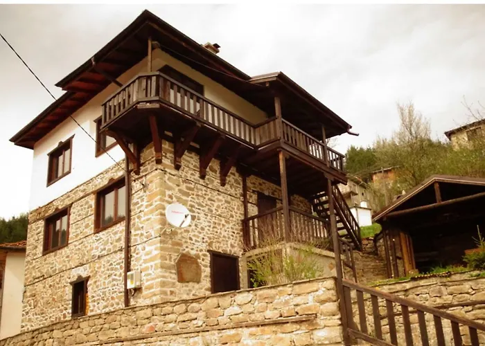 Guest House Nia Raykovo photo