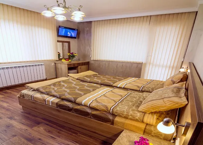 Trite Bora Guest House Narechenski Bani photo